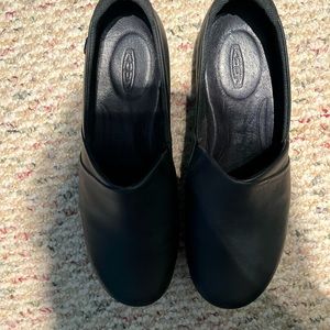 Ladies Black Keen shoes